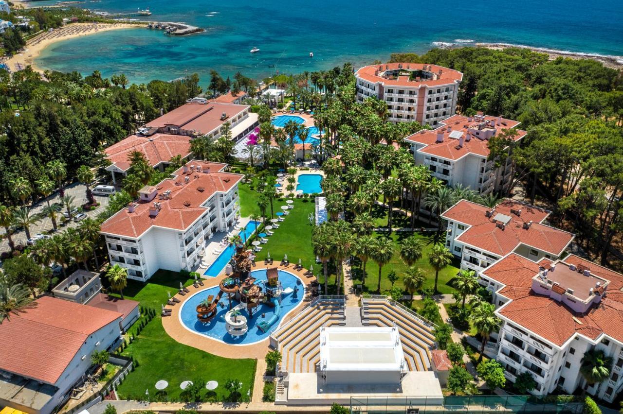 Utopia Resort & Residence アブサルア エクステリア 写真